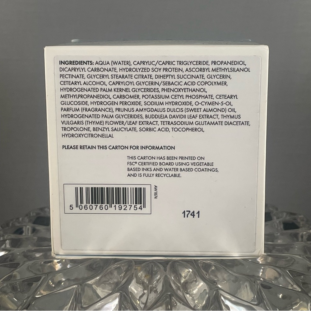 Beauty Pie Pure Oxygen - Radiant Glow Moisture Infusion - Picture 5 of 5